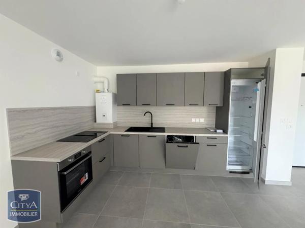 Appartement à louer 4 pièces 83.36m² Ferney-Voltaire (01210)