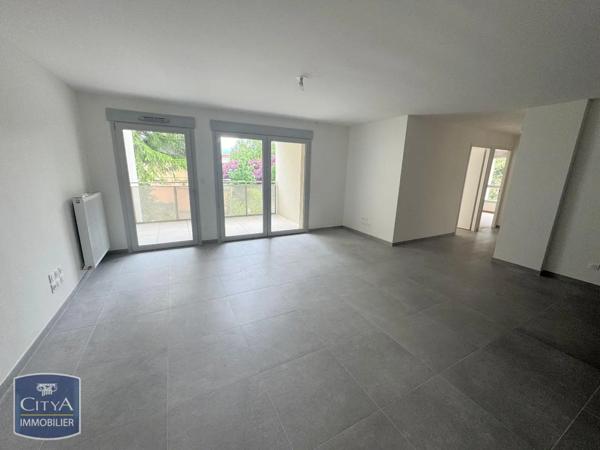 Appartement à louer 4 pièces 83.36m² Ferney-Voltaire (01210)