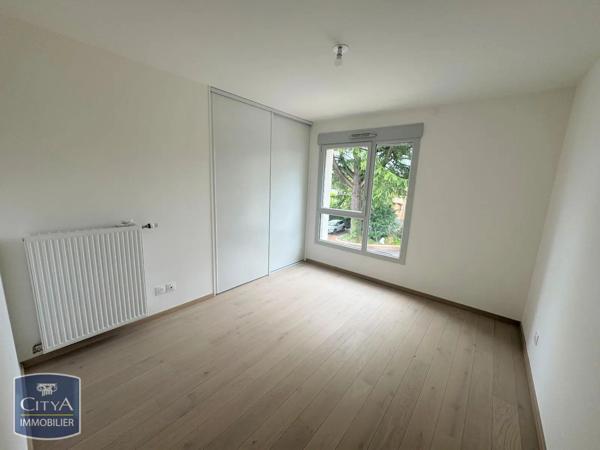 Appartement à louer 4 pièces 83.36m² Ferney-Voltaire (01210)
