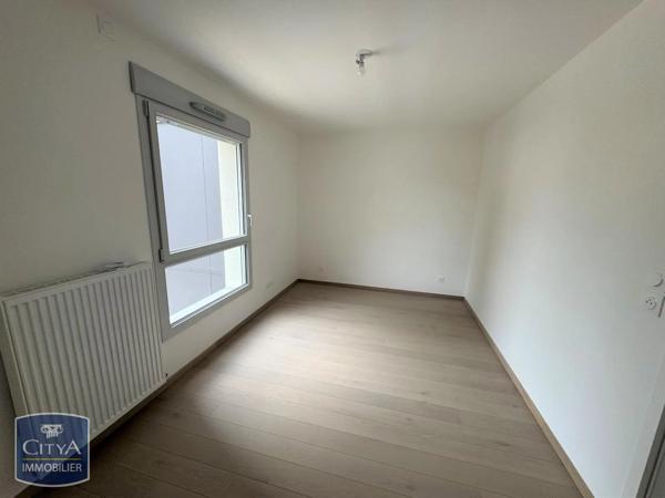 Appartement à louer 4 pièces 83.36m² Ferney-Voltaire (01210)
