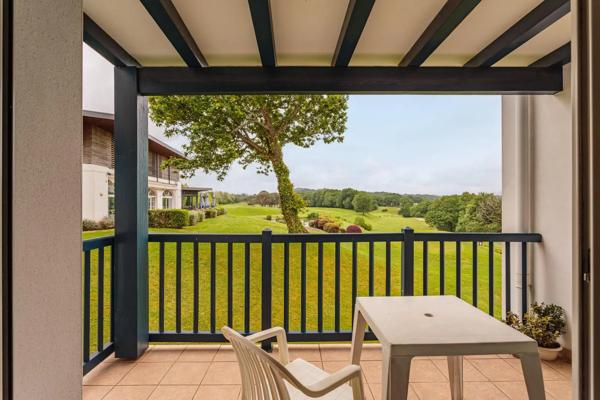 Appartement à vendre 2 pièces 48m² Bassussarry (64200)