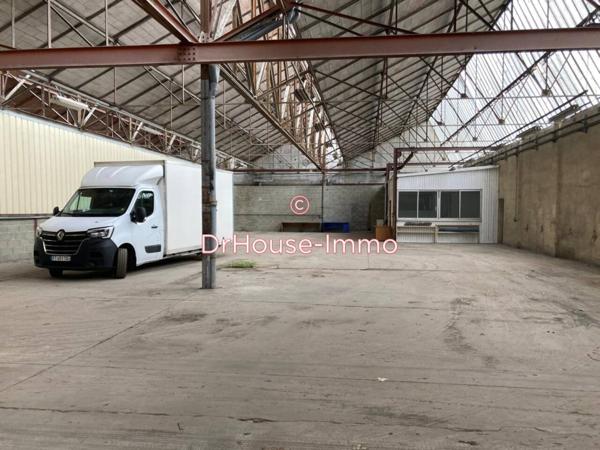 Bureau à vendre 2 pièces de 1 487 m²