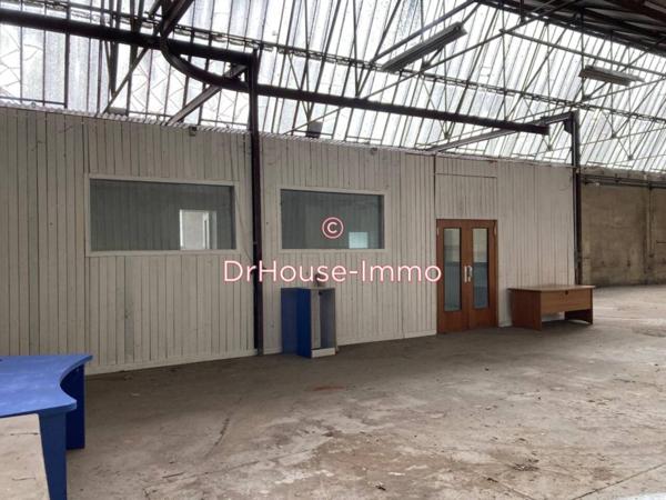 Bureau à vendre 2 pièces de 1 487 m²