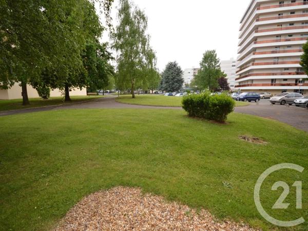 Appartement F2 à vendre  2 pièces - 49 m 2   ST JEAN DE BRAYE  - 45