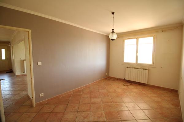 Grande maison avec 2 gîtes indépendants – Piscine