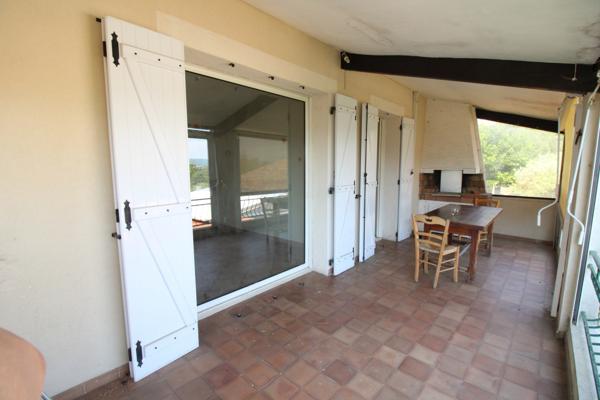 Grande maison avec 2 gîtes indépendants – Piscine
