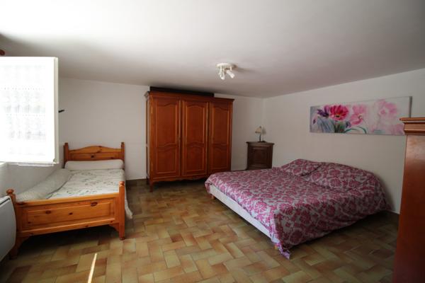 Grande maison avec 2 gîtes indépendants – Piscine