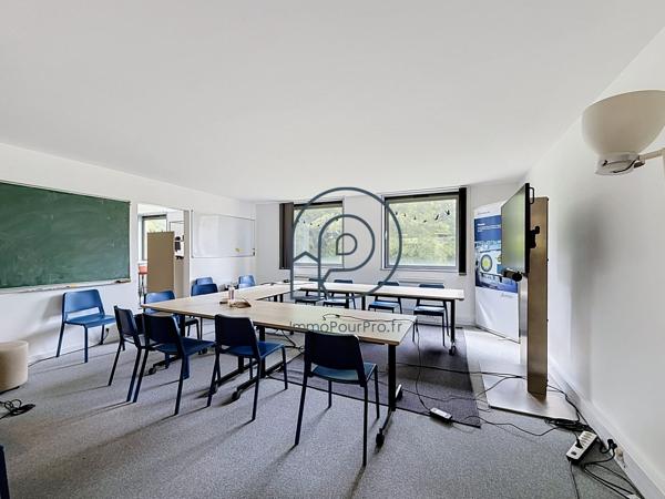 Villeneuve-d'Ascq – Parc des Moulins | Bureaux 144 m² rénovés | À vendre