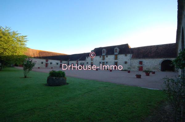 Château à vendre 7 pièces de 305 m²