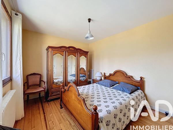 Maison à vendre 5 pièces 175 m² Saint-Ferréol-d'Auroure