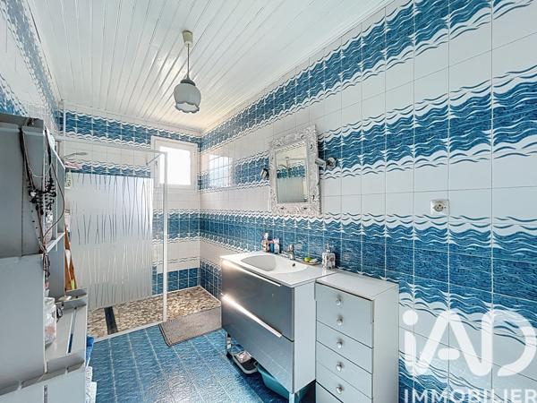 Maison à vendre 5 pièces 175 m² Saint-Ferréol-d'Auroure