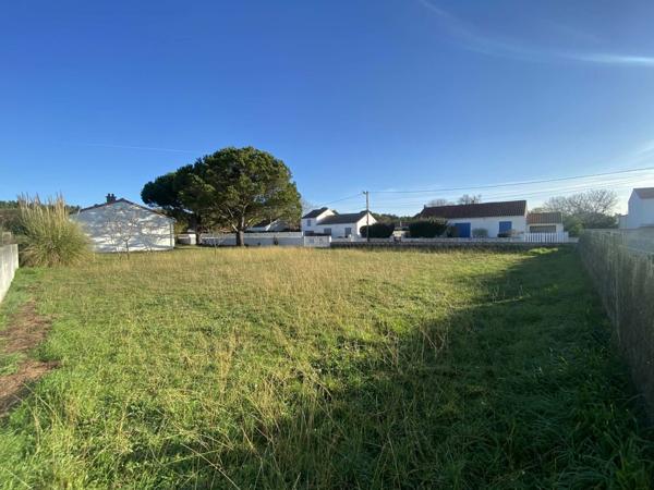 Terrain constructible - Proche de l'océan -465m-