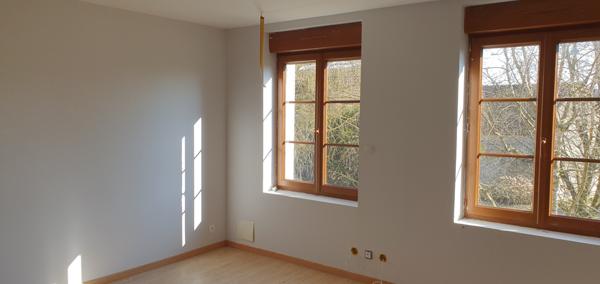 Courmont (02130) GRANDE MAISON DIVISEE EN DEUX LOGEMENTS