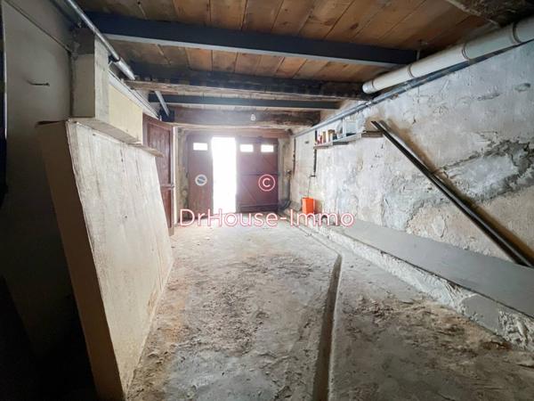 Immeuble à vendre 8 pièces de 102 m²