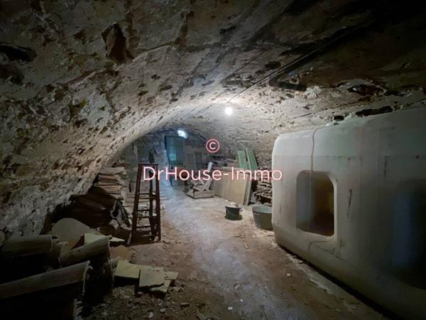 Immeuble à vendre 8 pièces de 102 m²