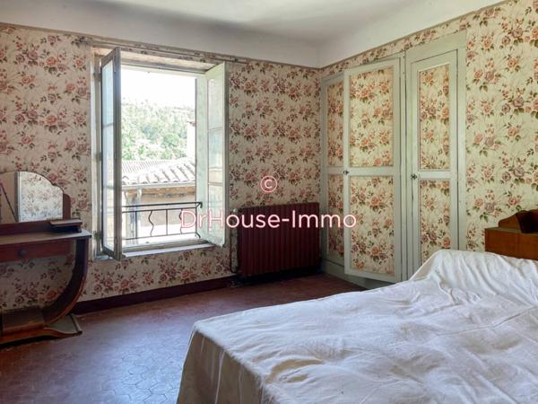 Immeuble à vendre 8 pièces de 102 m²