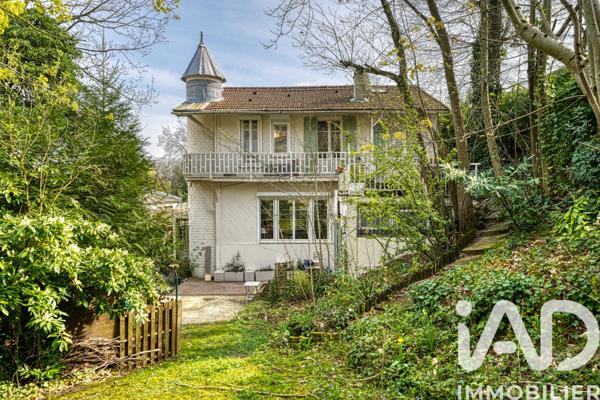 Maison à vendre 6 pièces 136,31 m² Châtenay-Malabry