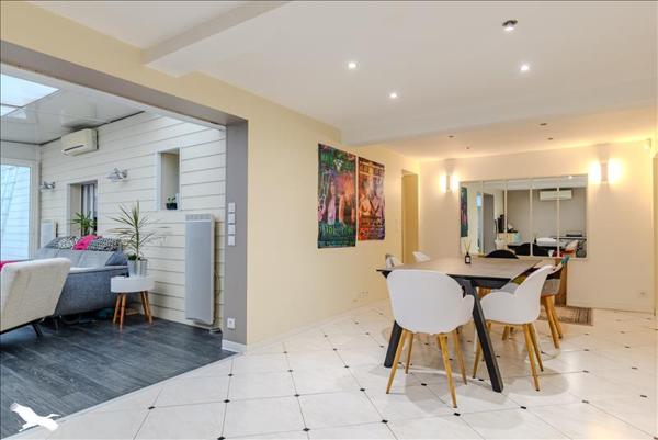 Maison à vendre |  Floirac |  5 pièces | 140 m²