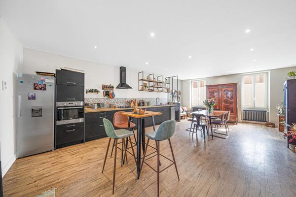 Propriété bourgeoise de 220 m² avec parc paysagé et vue Saône