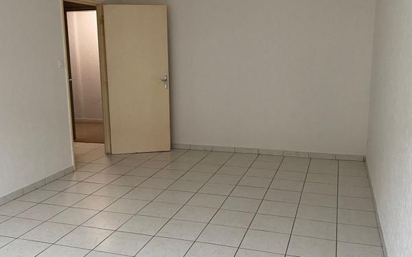 Appartement à louer    1 pièce •  Thionville