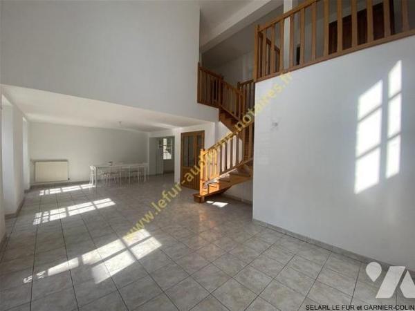 Appartement duplex en plein centre-ville d'AUDIERNE - proche de toutes les commodités