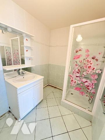 A VENDRE 56 VANNES LA MADELEINE, APPT T3, 83,50m² dernier étage Garage