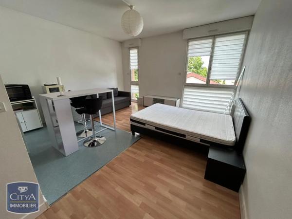 Appartement à louer 1 pièce 35.3m²