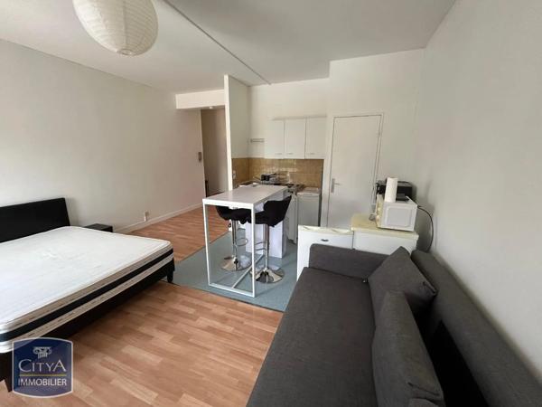 Appartement à louer 1 pièce 35.3m²