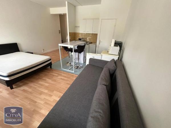 Appartement à louer 1 pièce 35.3m²