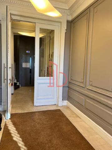 Bureau de 180 m² à louer à Bordeaux Jardin Public Quinconces