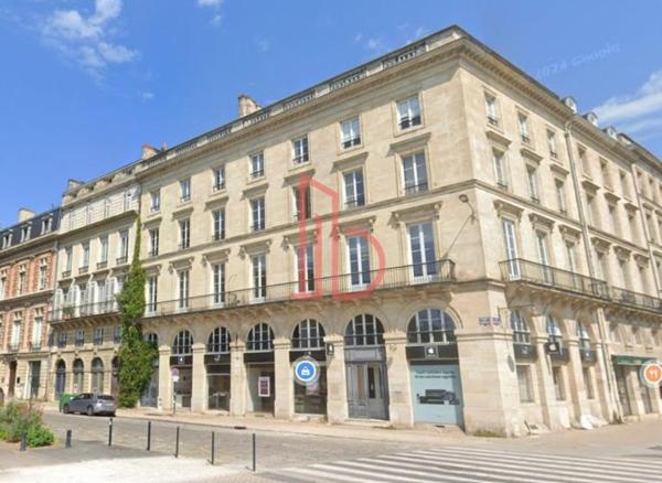 Bureau de 180 m² à louer à Bordeaux Jardin Public Quinconces