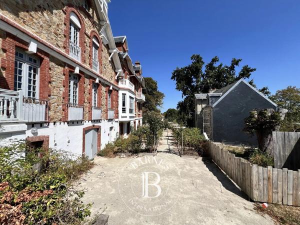 Granville, Villa  780 m² à vendre