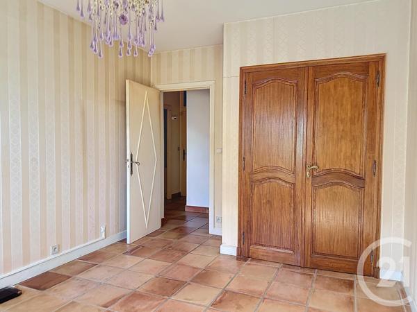 Maison à vendre  6 pièces - 186,39 m2 CERET - 66