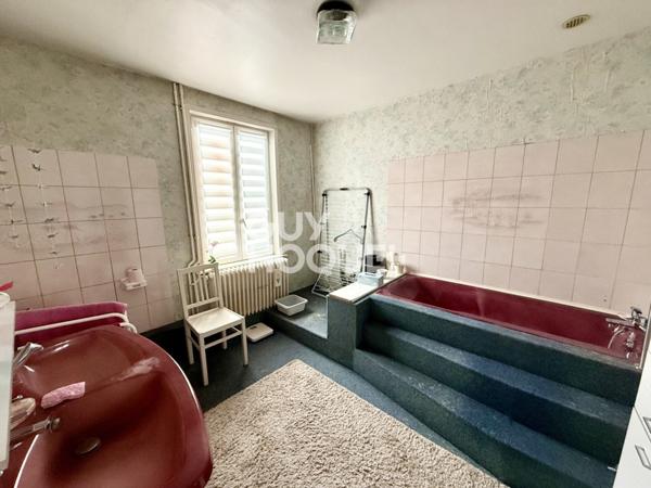 SAINT HONORÉ - PROCHE CENTRE-VILLE MAISON D'ENVIRON 91M²