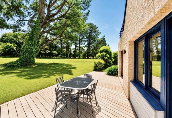 MAISON D'ARCHITECTE - 197 m² - GOLF DE BADEN