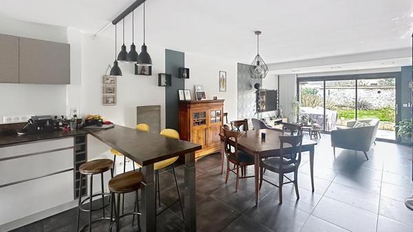 Très jolie maison d'environ 109 m2 (101 m2 carrez)