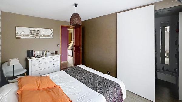 Très jolie maison d'environ 109 m2 (101 m2 carrez)