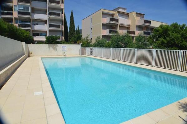 Appartement t2 - jardin - piscine - gardien à cavalaire-sur-mer