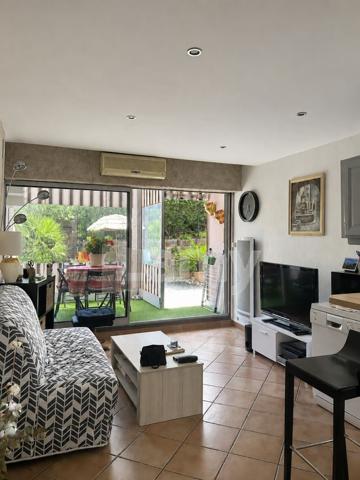Appartement t2 - jardin - piscine - gardien à cavalaire-sur-mer