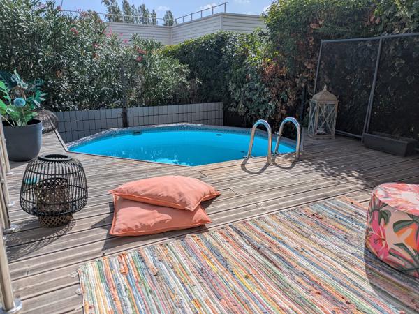 PISCINE PRIVATIVE - TERRASSE - PARKING
