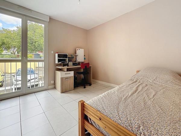 A VENDRE SECTEUR KERHALLET MAISON 93 M2 - 3 CHAMBRES -1 BUREAU - JARDIN - GARAGE