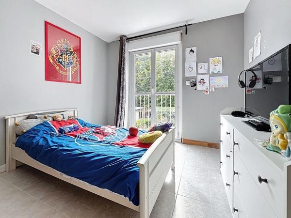 A VENDRE SECTEUR KERHALLET MAISON 93 M2 - 3 CHAMBRES -1 BUREAU - JARDIN - GARAGE