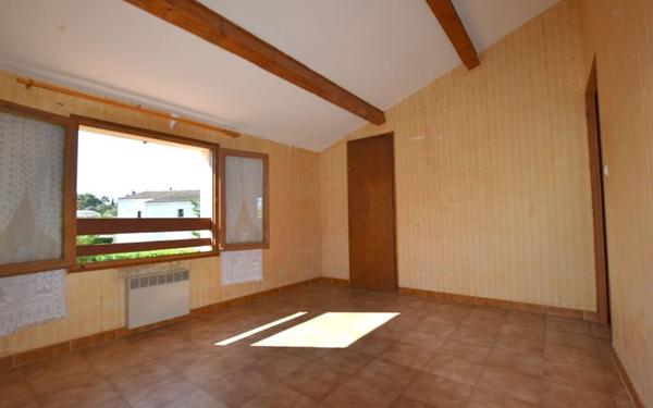 Maison à vendre    5 pièces •  Castries