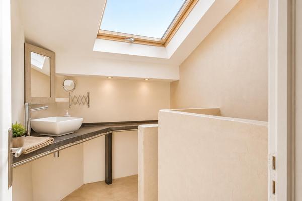Duplex contemporain avec sa terrasse dans le ciel