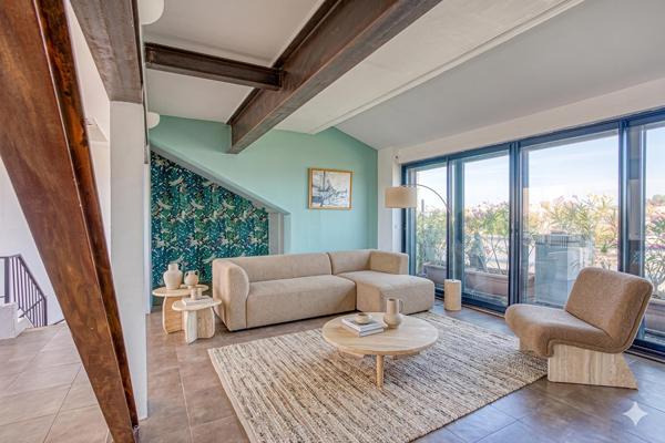 Duplex contemporain avec sa terrasse dans le ciel
