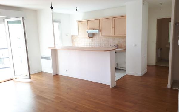 Appartement à louer    2 pièces •  Massy