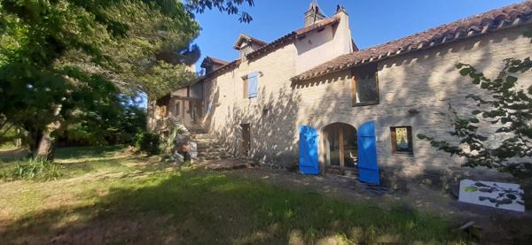 Propriete à vendre 9 pièces Proche de LALBENQUE (46)