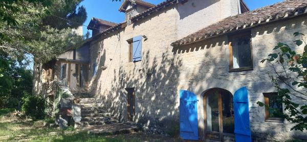 Propriete à vendre 9 pièces Proche de LALBENQUE (46)