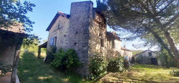 Propriete à vendre 9 pièces Proche de LALBENQUE (46)