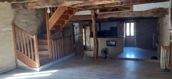 Propriete à vendre 9 pièces Proche de LALBENQUE (46)